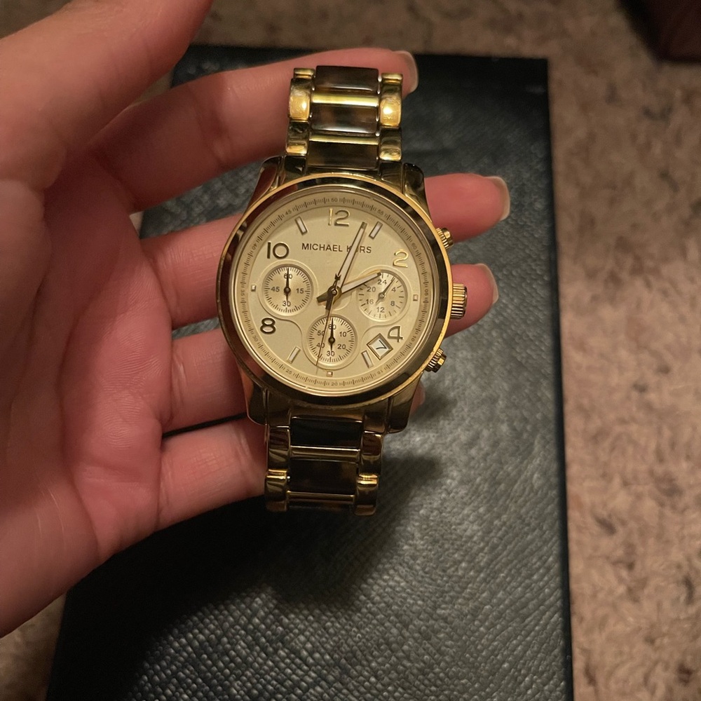 Michael Kors tortoiseshell watch